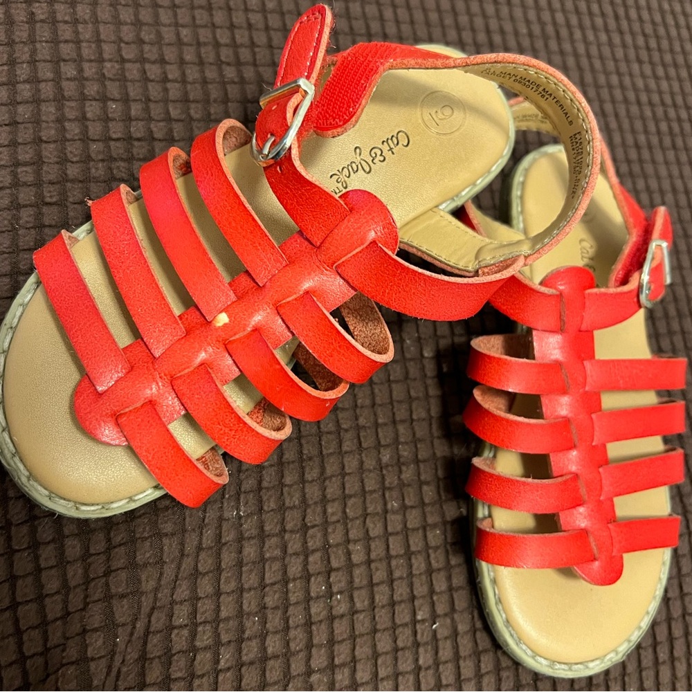 CAT & JACK RED GLADIATOR SANDAL GRLS SZE 9